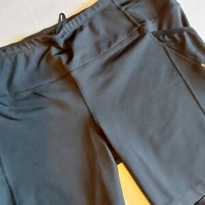 Athleta‎ Ultimate Women's 7" Black 2X Compression Athletic Pull On Biker Shorts